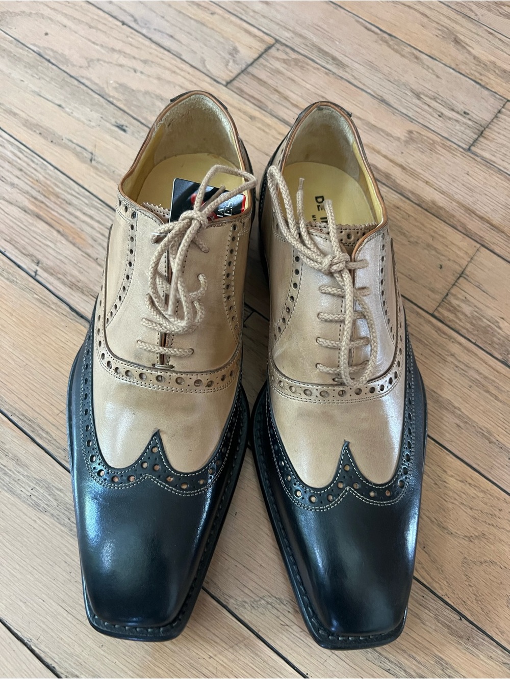Men's Two-Tone Tan and Black Wingtip Dress Shoes